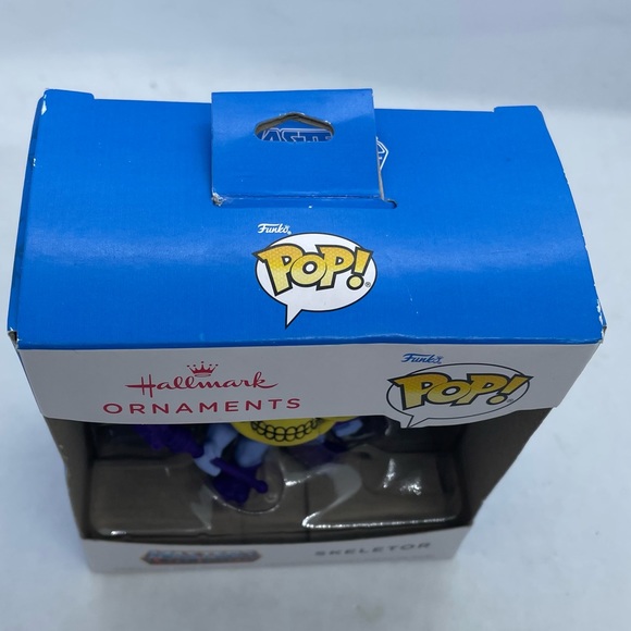 Funko Pop! MOTU Skeletor 2021 Hallmark Christmas Tree Ornament. - Picture 3 of 3